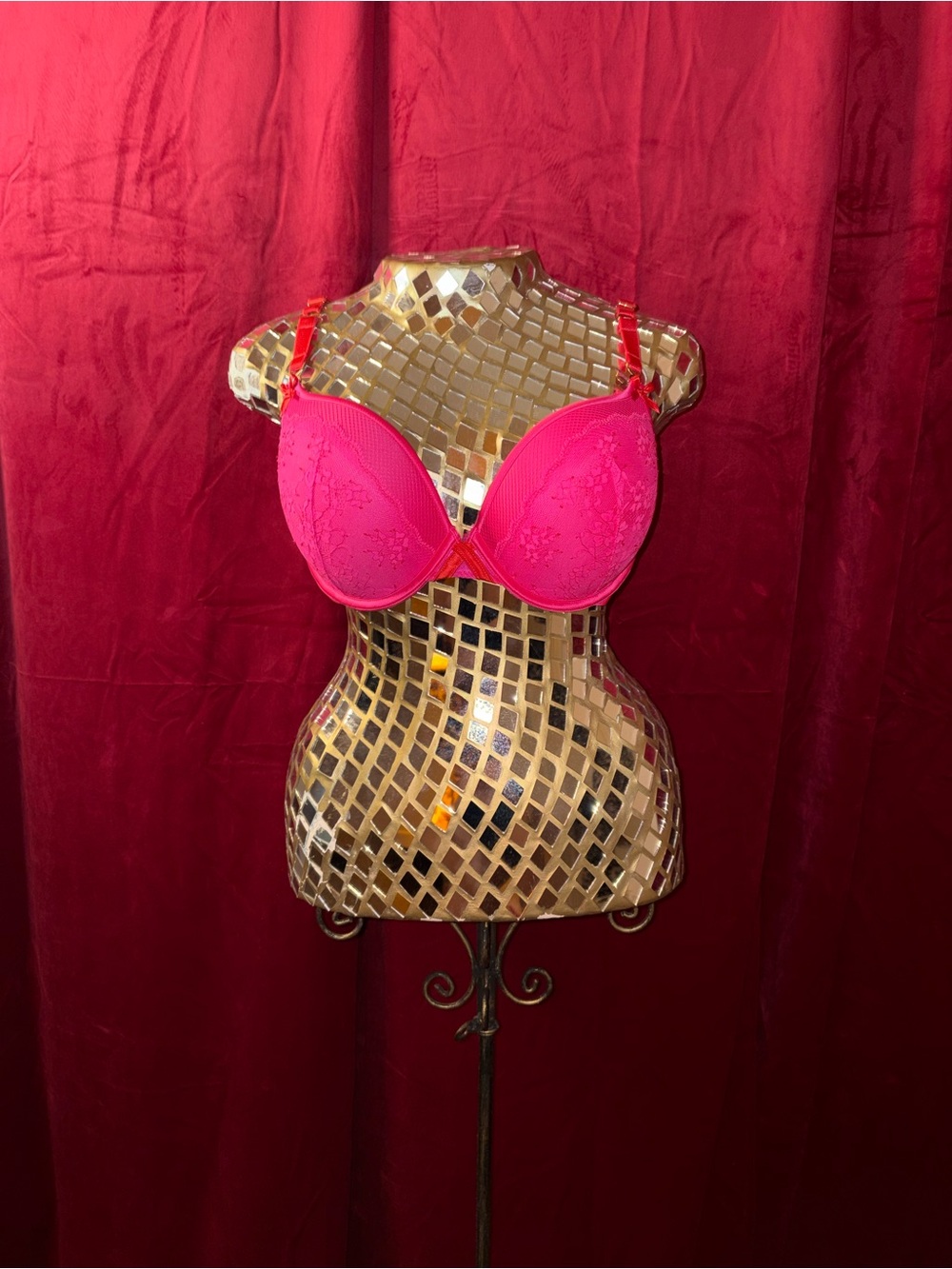 Victoria's Secret Hot Pink Lace Underwire Push Up Bra